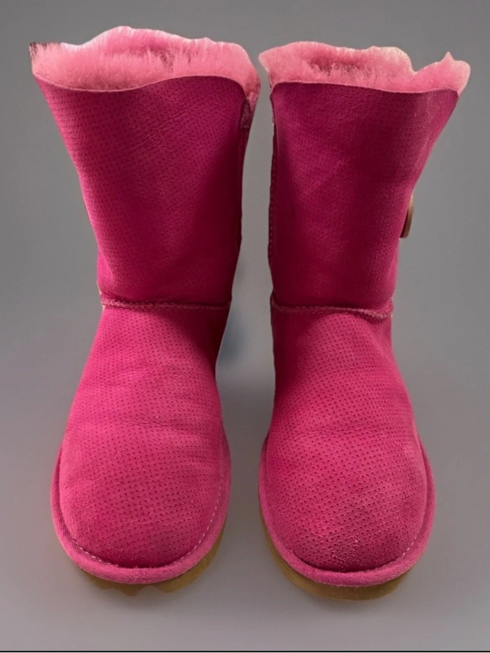 UGG Bailey Button Perf  Women’s Shearling Boots In Fruit Punch Pink size 8 GUC